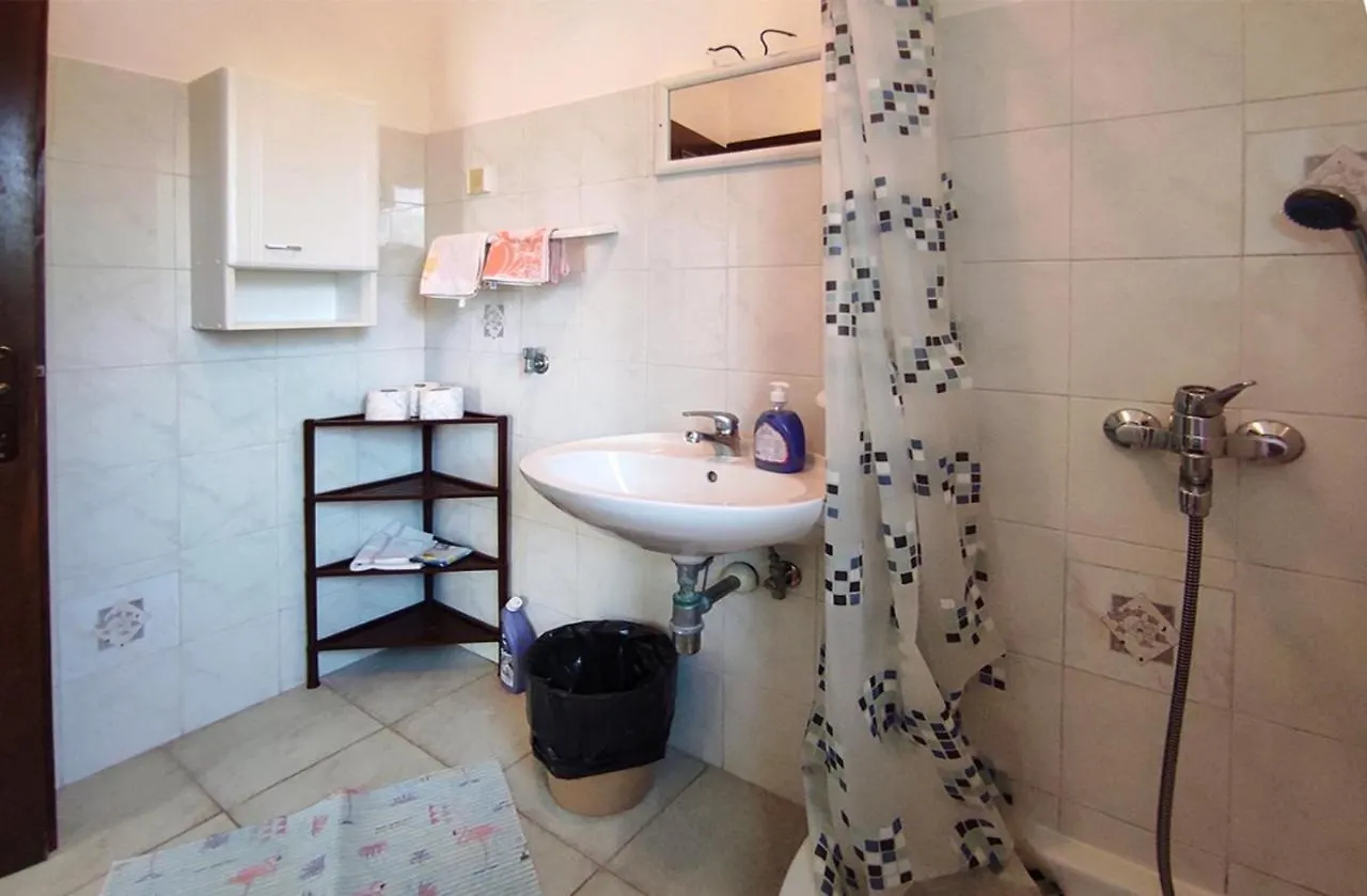 Apartment Meri, Spacious Apartment In A Quiet Location Near The Beach Μεντουλίν Κροατία