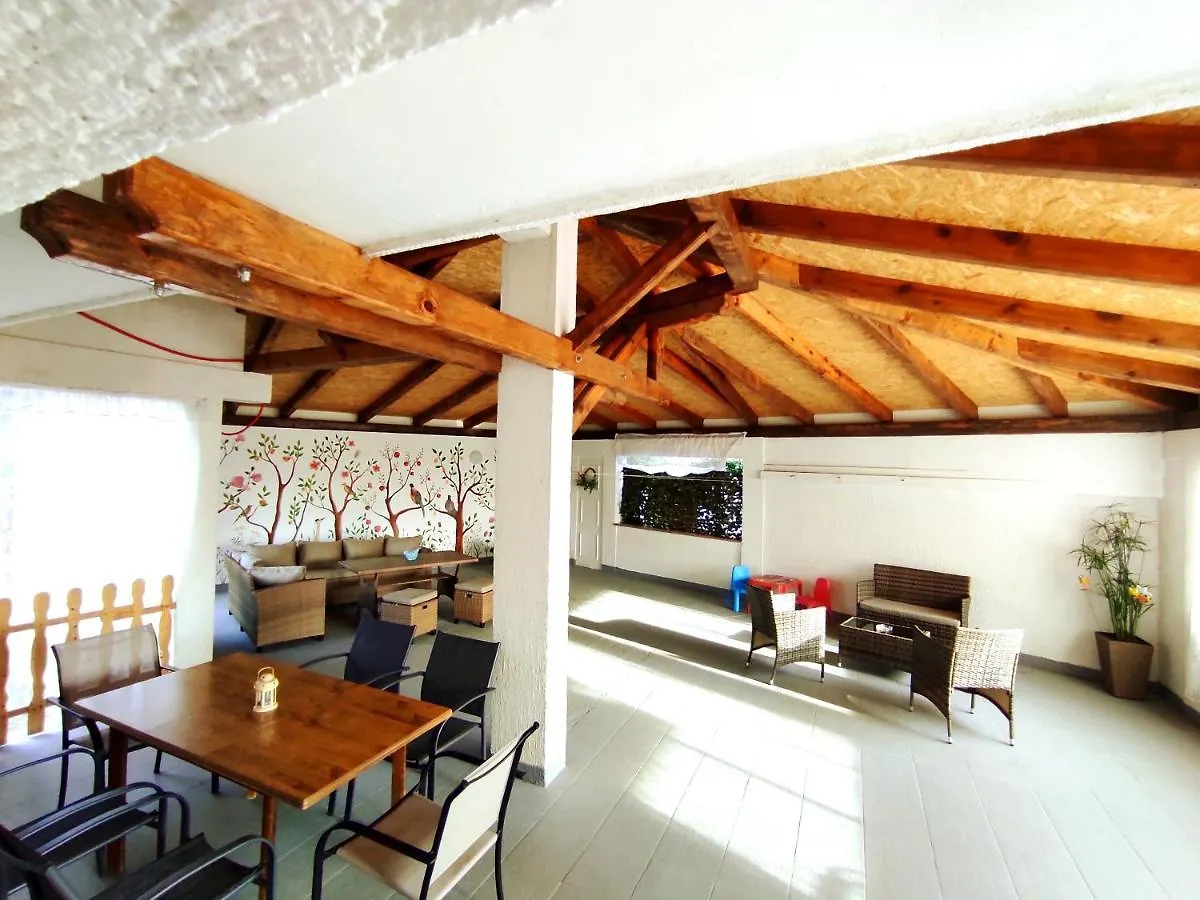 Apartment Meri, Spacious Apartment In A Quiet Location Near The Beach Μεντουλίν Κροατία